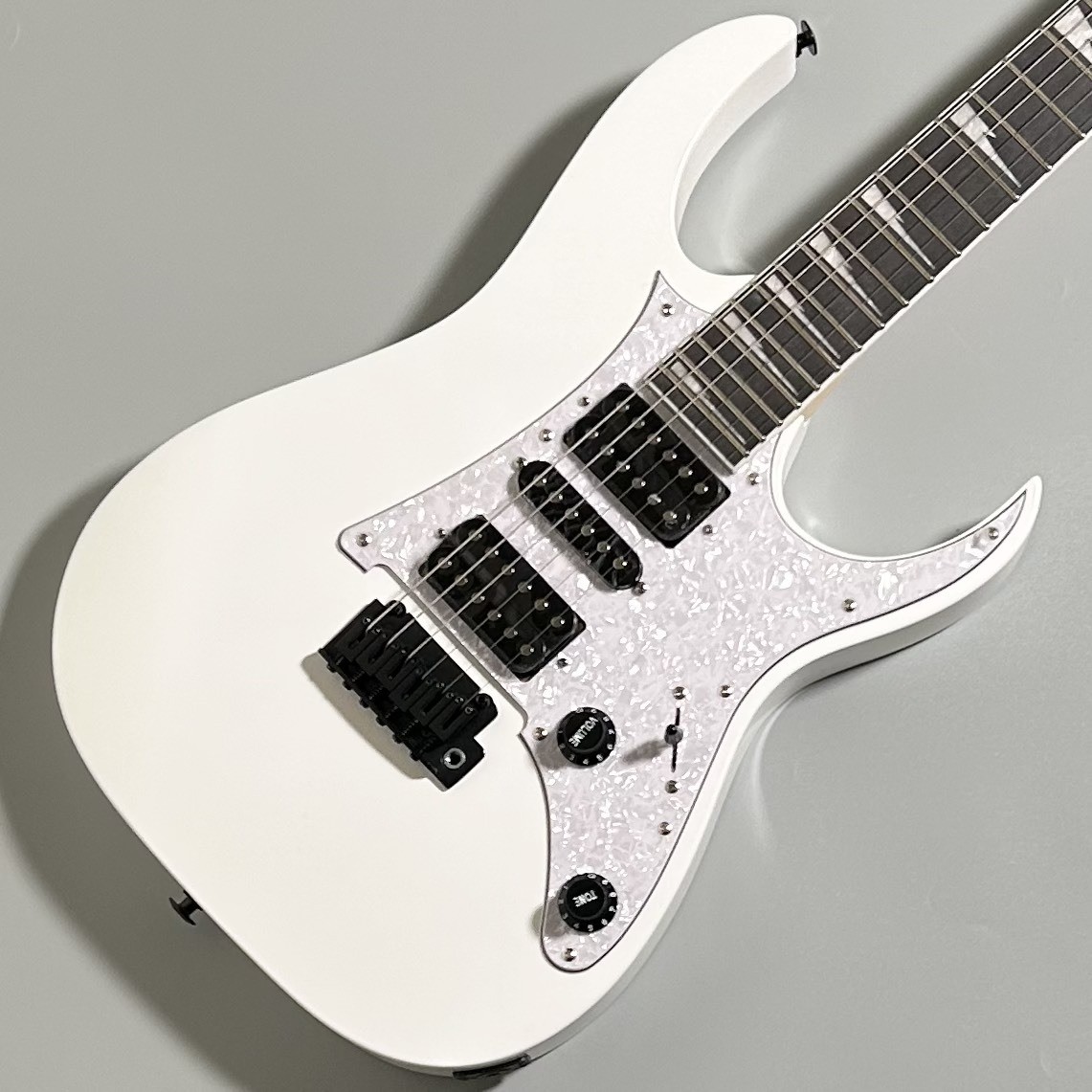 Ibanez RGV250 WH White Electric Guitar Stratocaster Style Syncro Trem Used