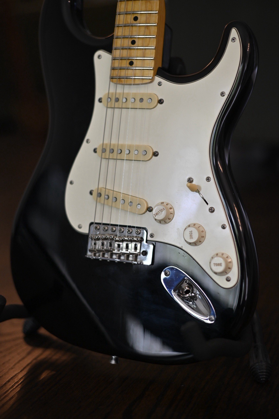 Fender Stratocaster Black Electric Guitar Right-Handed Nitro Neck
