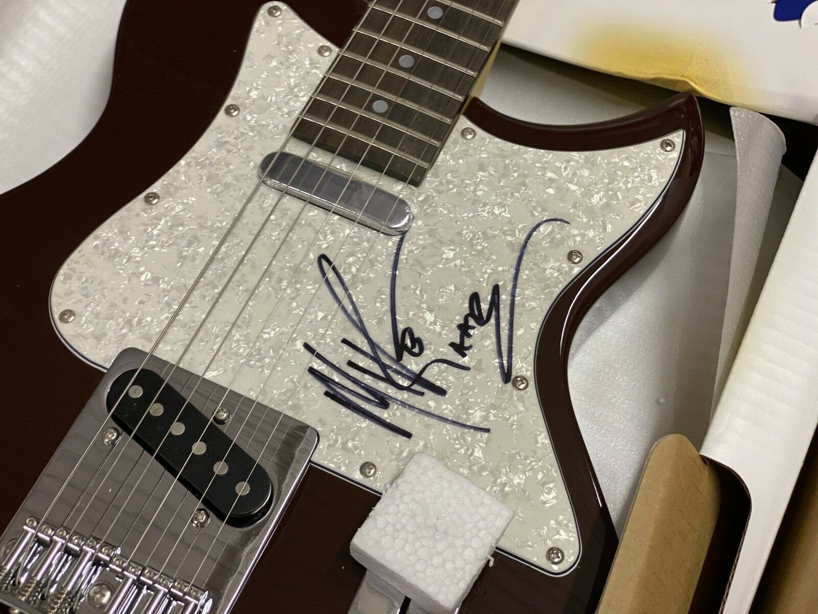 All American Rejects Autographed Electric Guitar Mike Kennerty Washburn Lyon New