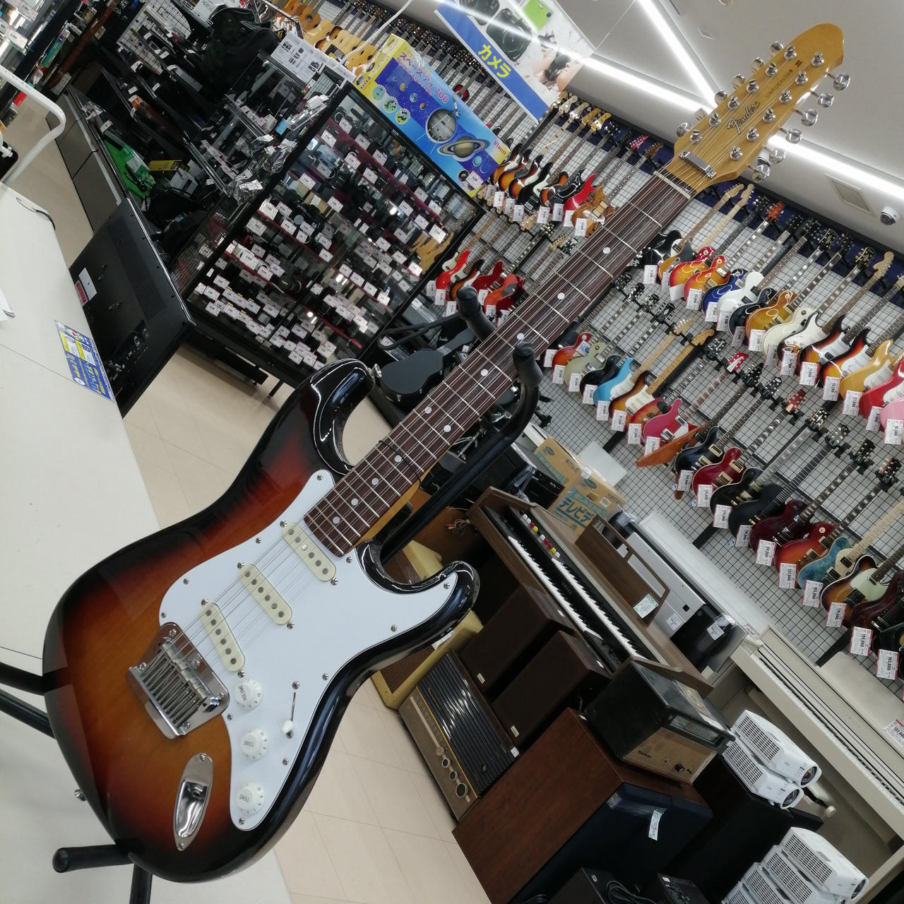 FENDER JAPAN STRATOCASTER XII Used Electric Gutiar