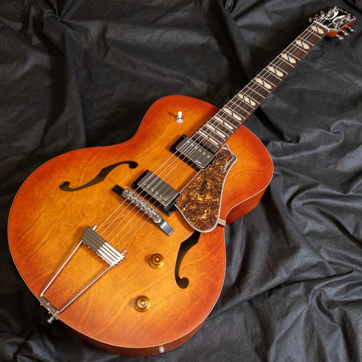 Godin 5th Avenue Jumbo HB Memphis Sun 178020