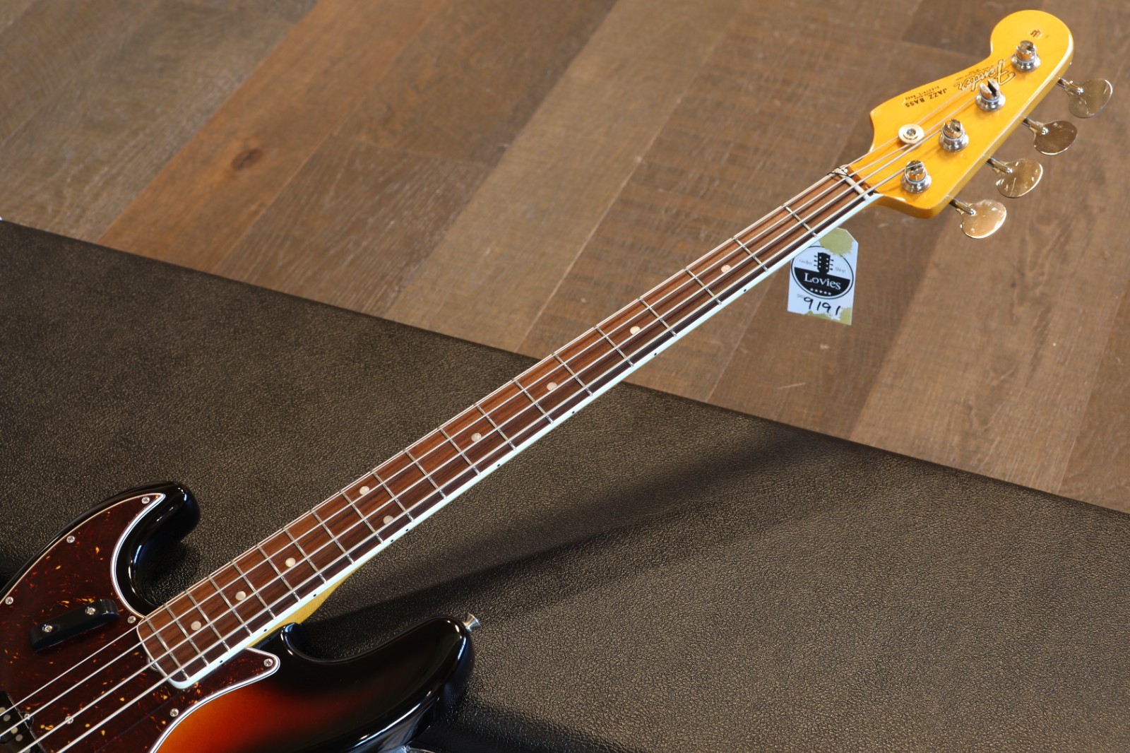 Lefty! 2022 Fender American Vintage II Precision Bass Sunburst + COA OHSC