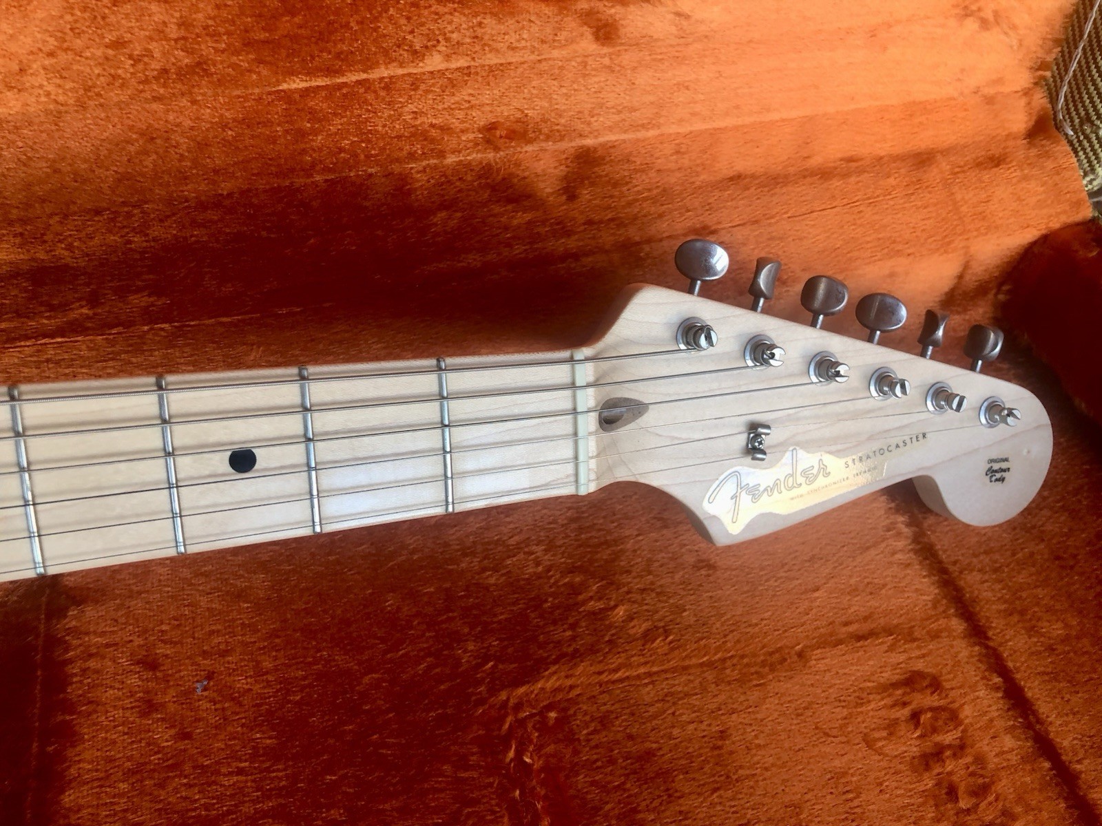 CUSTOM SHOP Fender Eric Clapton Signature Stratocaster Guitar -Blackie