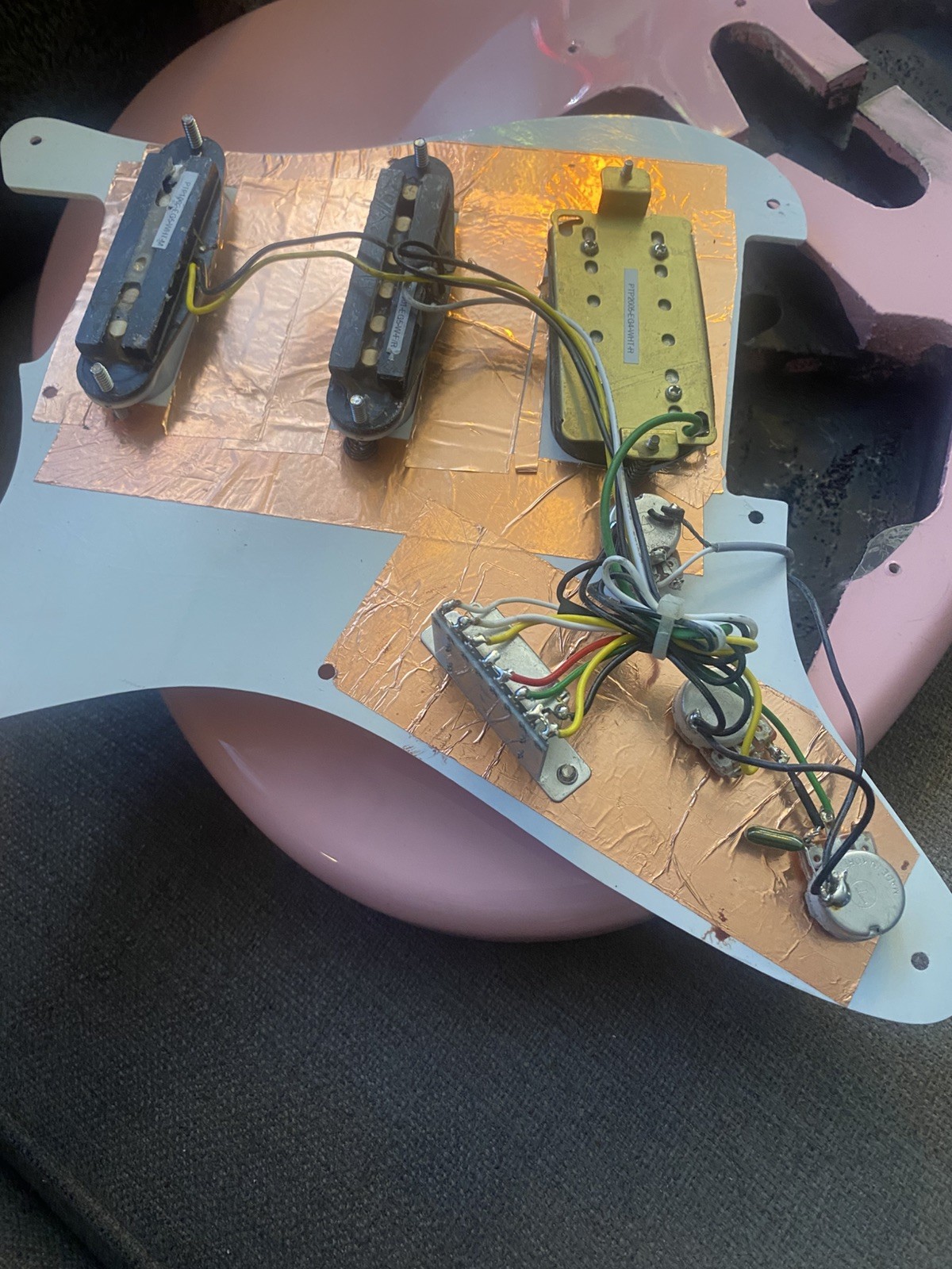 Flash Pink Squier by Fender Sonic (HSS) Stratocaster