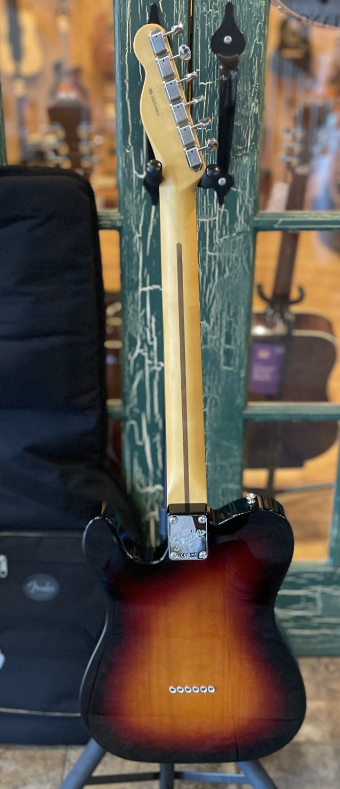 Fender American Professional Classic Telecaster in 3 Color Sunburst w Fender Bag