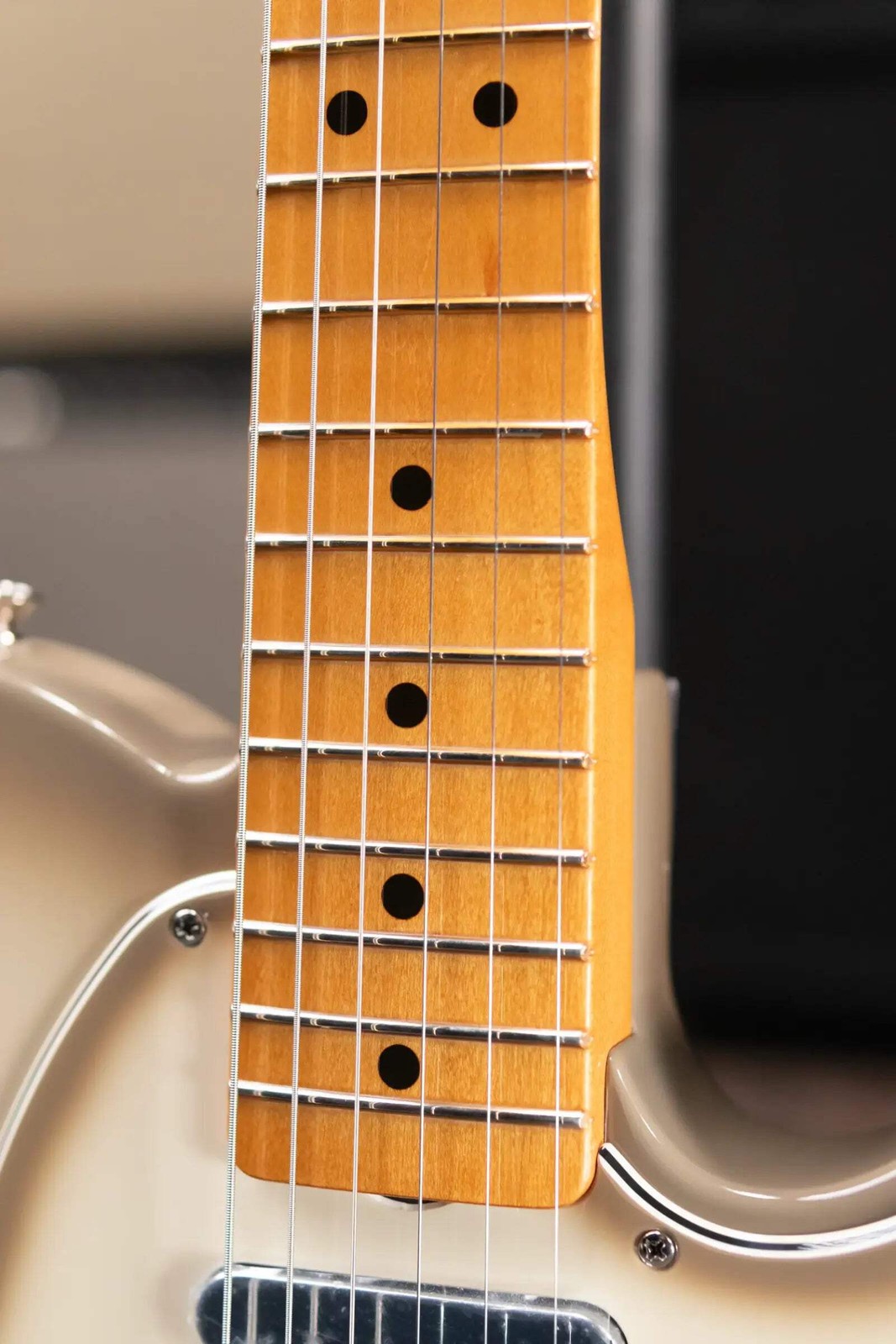 Fender Limited Edition Vintera II ’60s Telecaster Electric Guitar – Antigua with