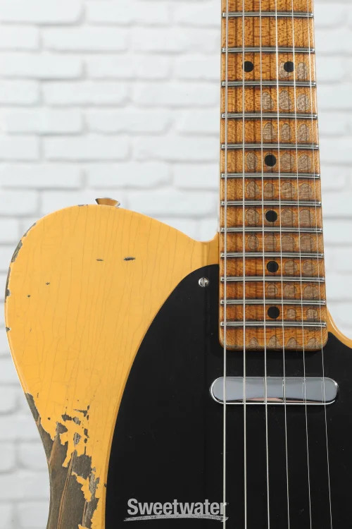 Fender Custom Shop Featherweight 1951 Nocaster Electric Guitar – Lightweight