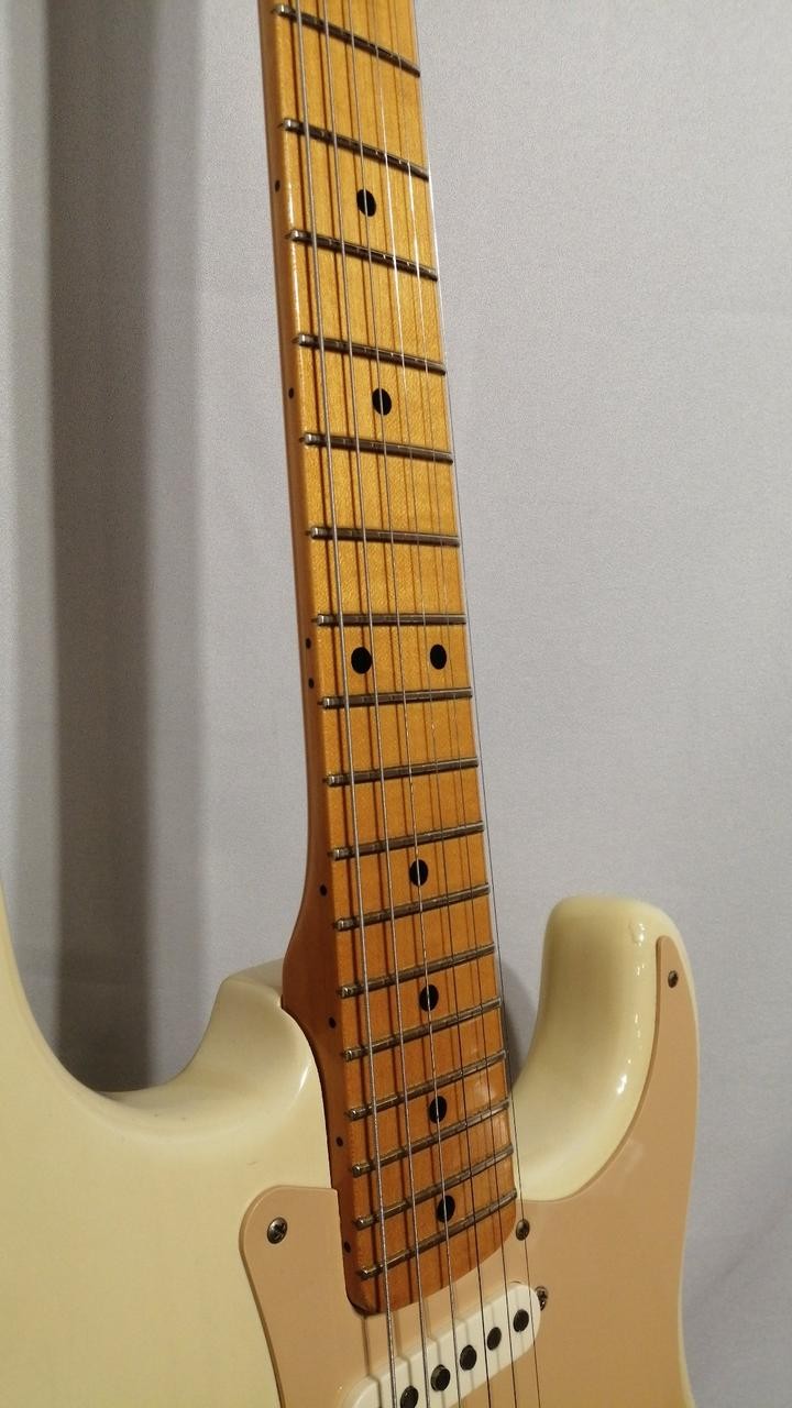 FENDER USA / ERIC JOHNSON STRATOCASTER 2CS (NO2511221)