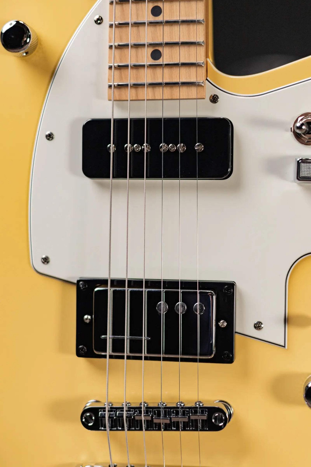 Reverend Chris Freeman Signature Electric Guitar – Powder Yellow