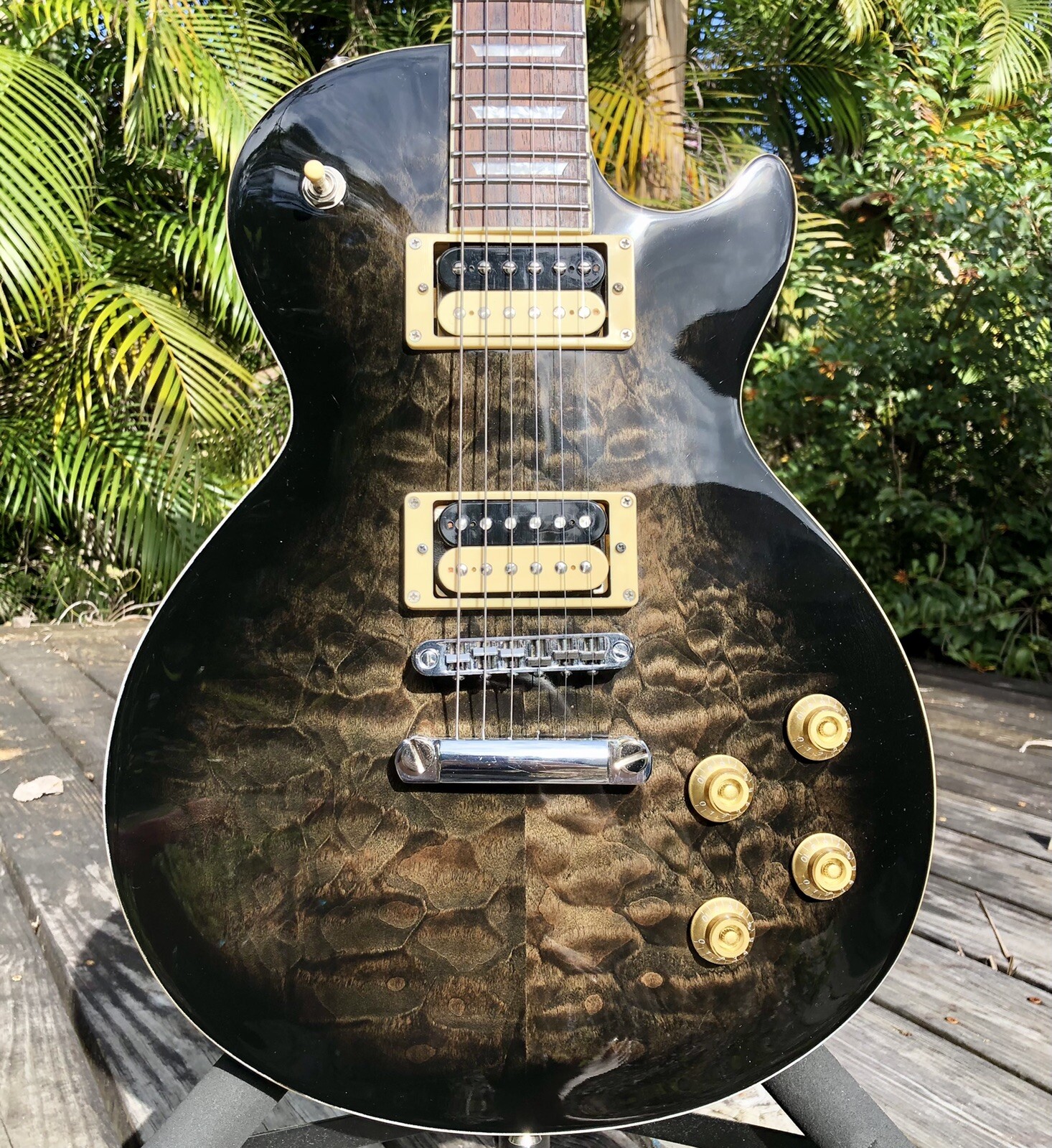 Upgraded Indio 66 DLX Plus Cobra Burst Quilt Top Single Cut Electric Guitar