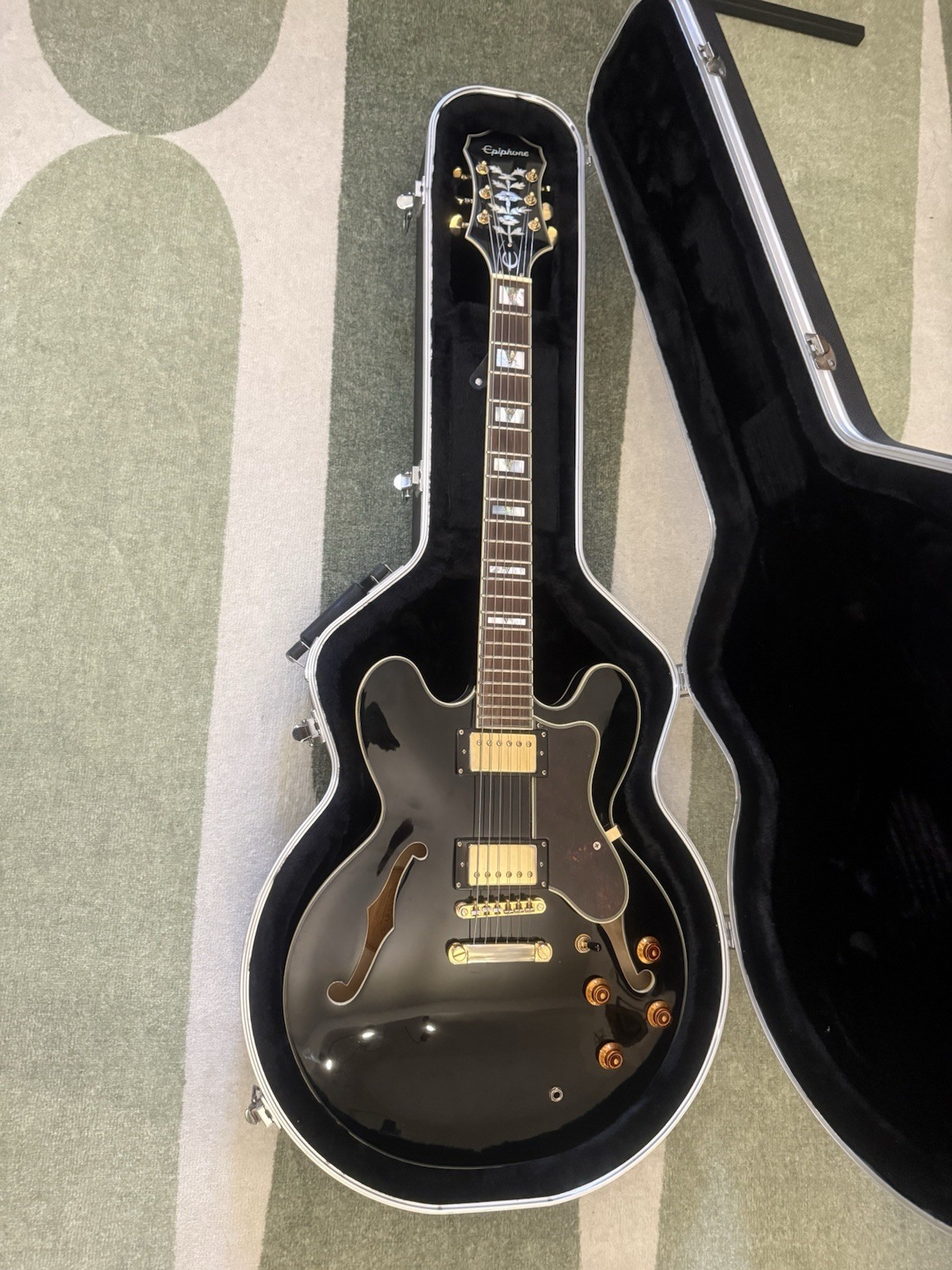 Listing Title 1999 Epiphone Sheraton II – Made in Korea – Fender Employee Owned