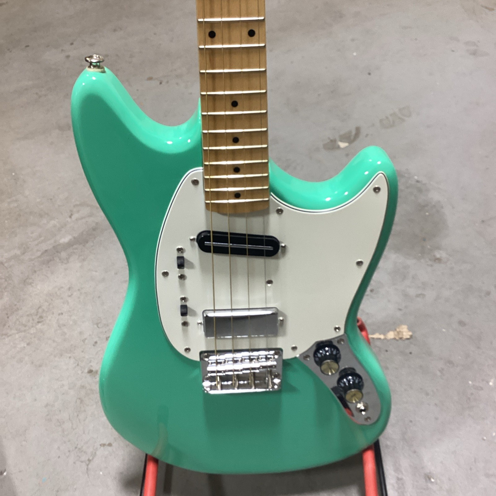 EASTWOOD Warren Ellis Signature 2P Seafoam Green 4-String Guitar W/ Hard Case