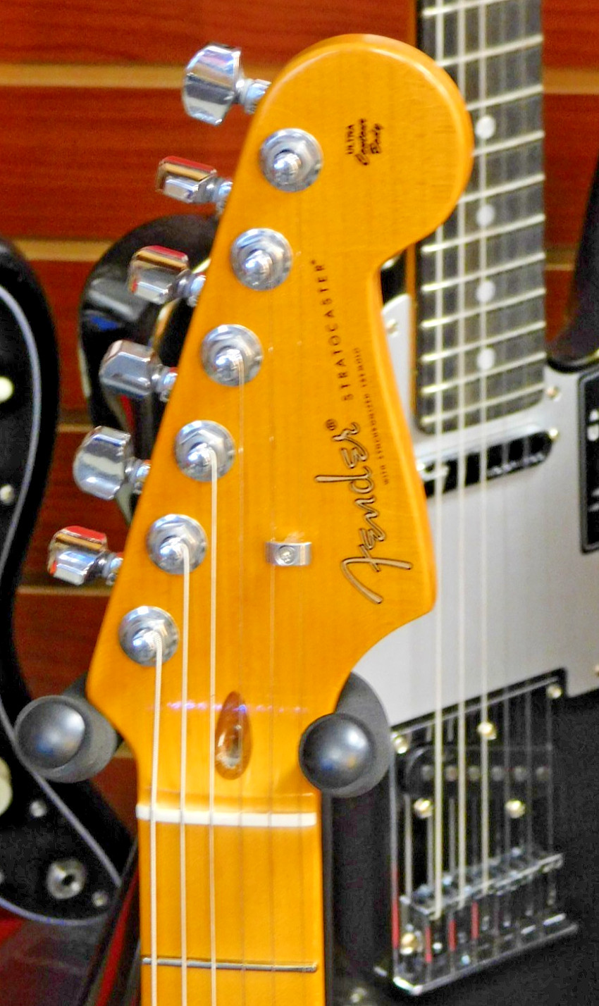 2026 Fender American Ultra Luxe Vintage ’50s Stratocaster Electric Guitar w/Case