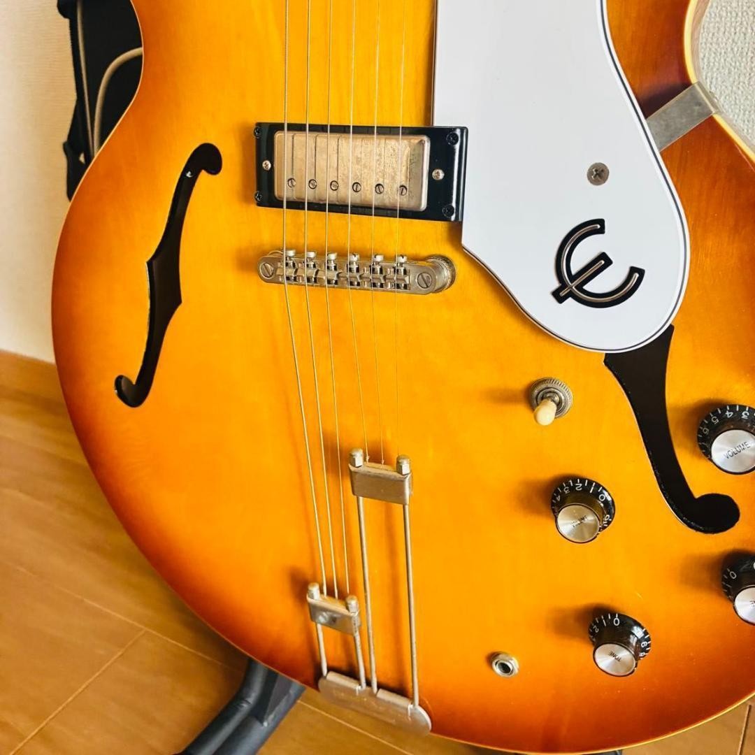Epiphone Riviera Royal Tan Electric Guitar
