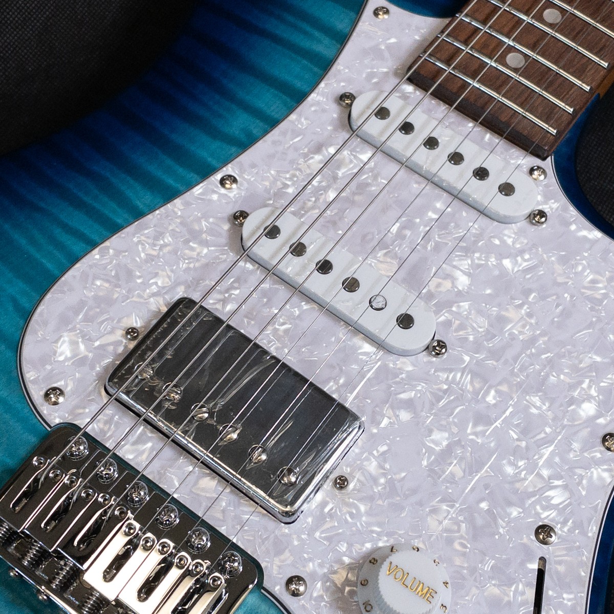 1 X Ibanez Az22S 1F Txb Transparent Turquoise Burst Az Standard Series Safe deli