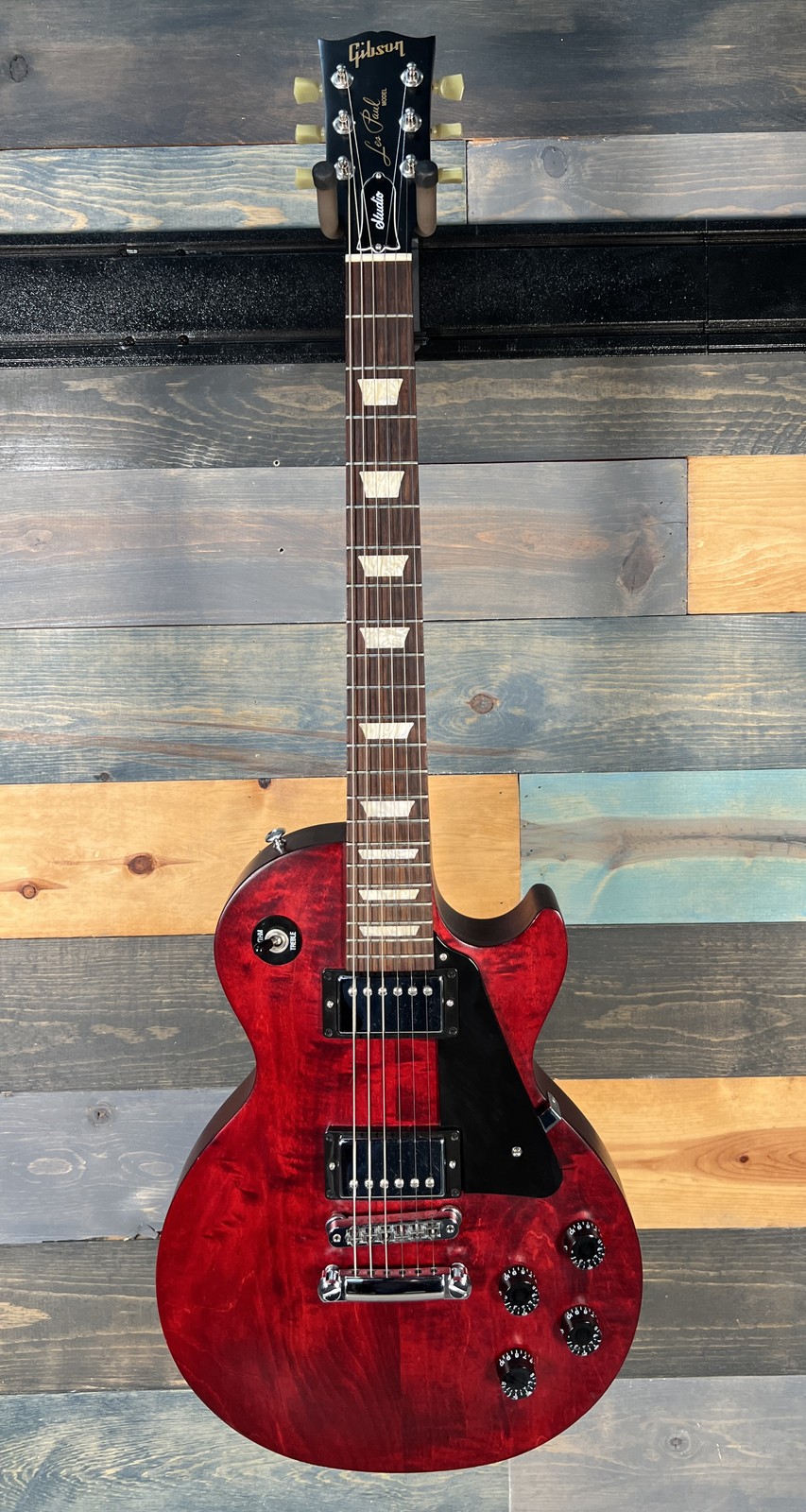 USED 2016 Gibson Les Paul Studio – Worn Cherry
