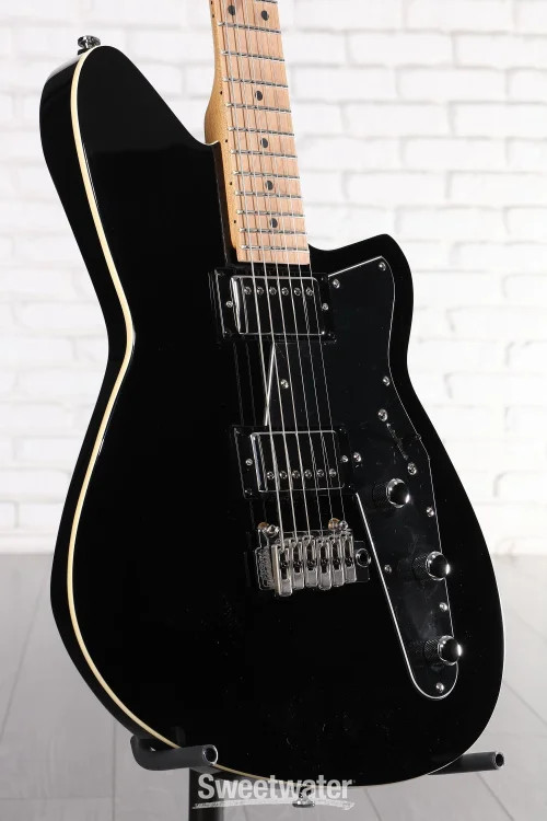 Reverend Jetstream HB Electric Guitar – Midnight Black with Maple Fingerboard