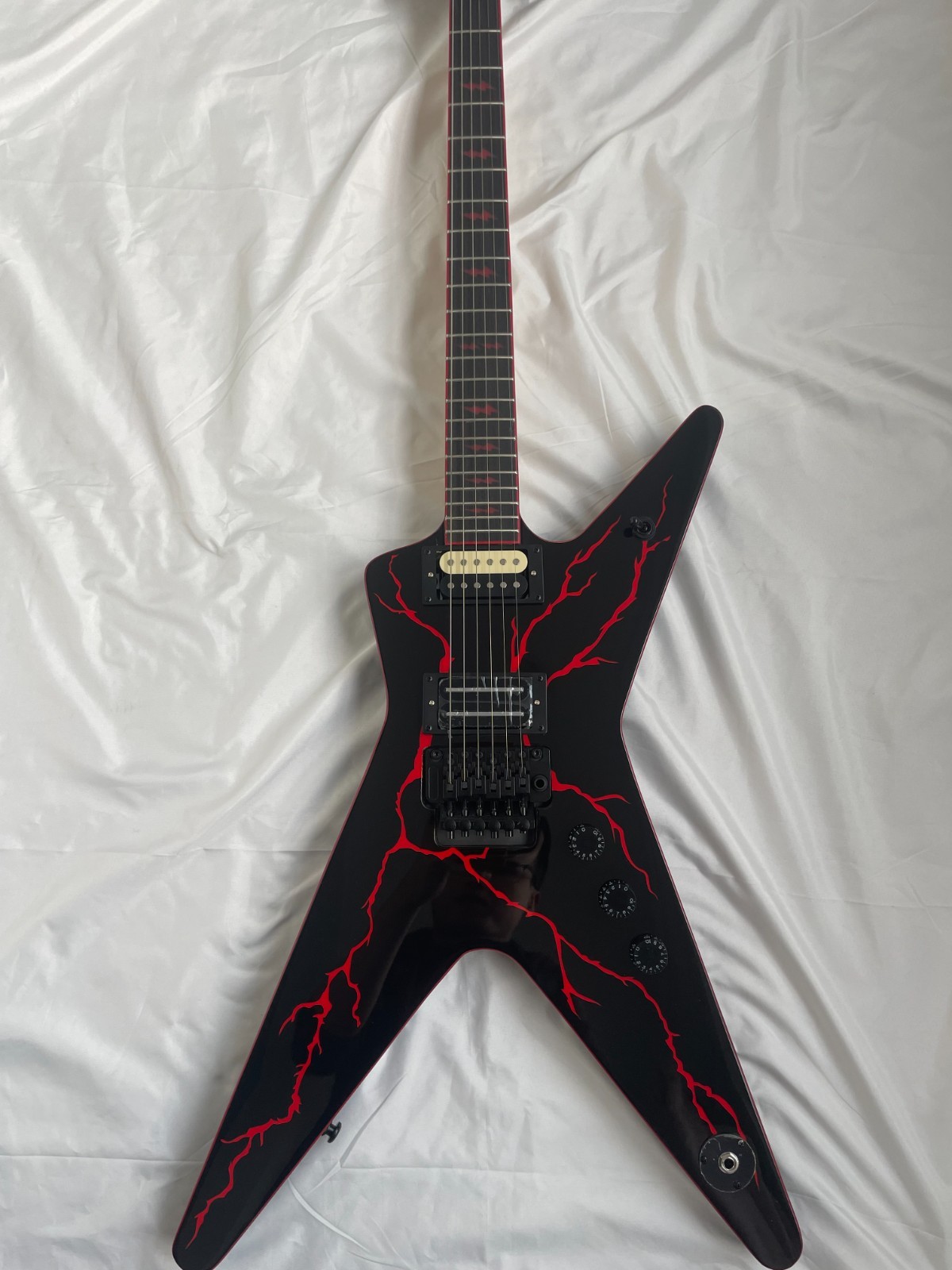 Dimebag Darrell Model Electric Guitar Black Panel Red Lightning