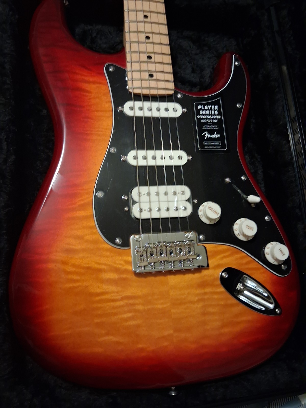 Fender Player Stratocaster HSS Plus TOP Aged Cherry Burst. New
