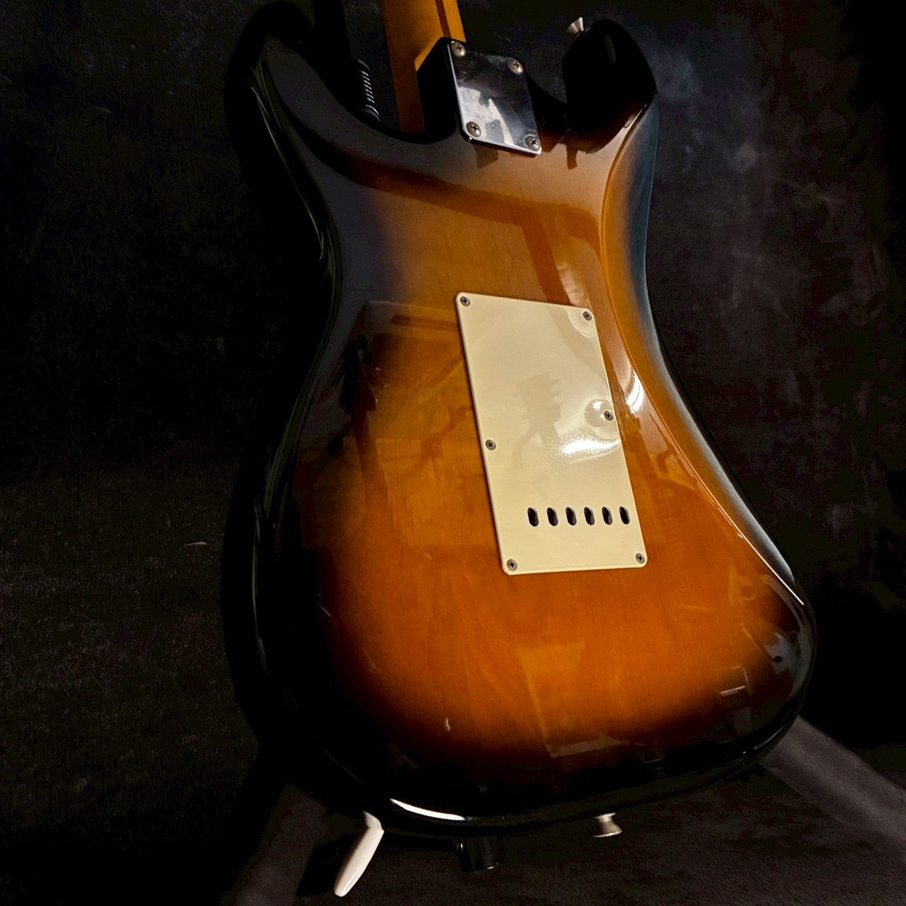 Fender Japan ST-57 2tone Sunburst Alder body【3.72kg】