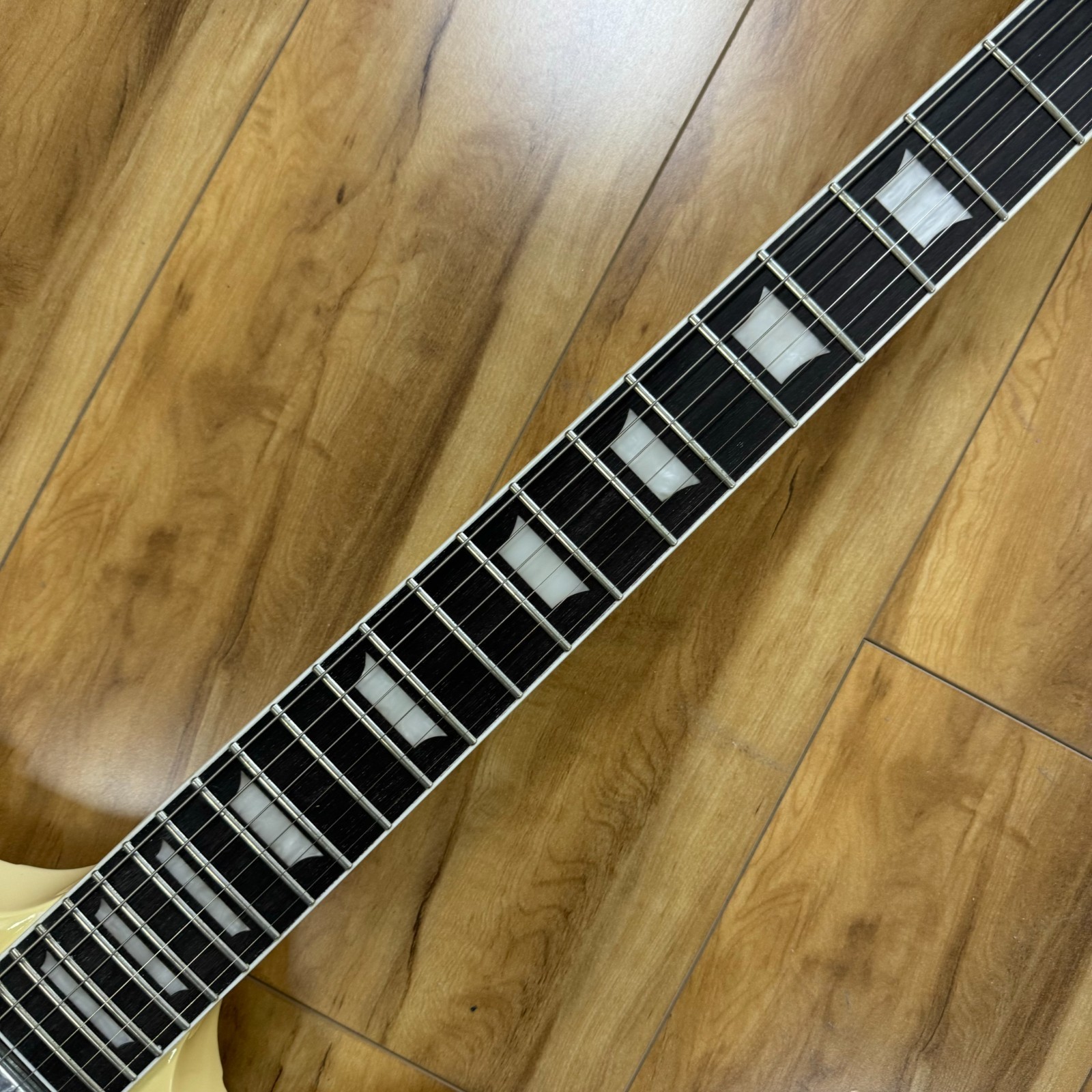 Yellow Firebird Style Electric Guitar Rosewood Fingerboard Fixed Bridge