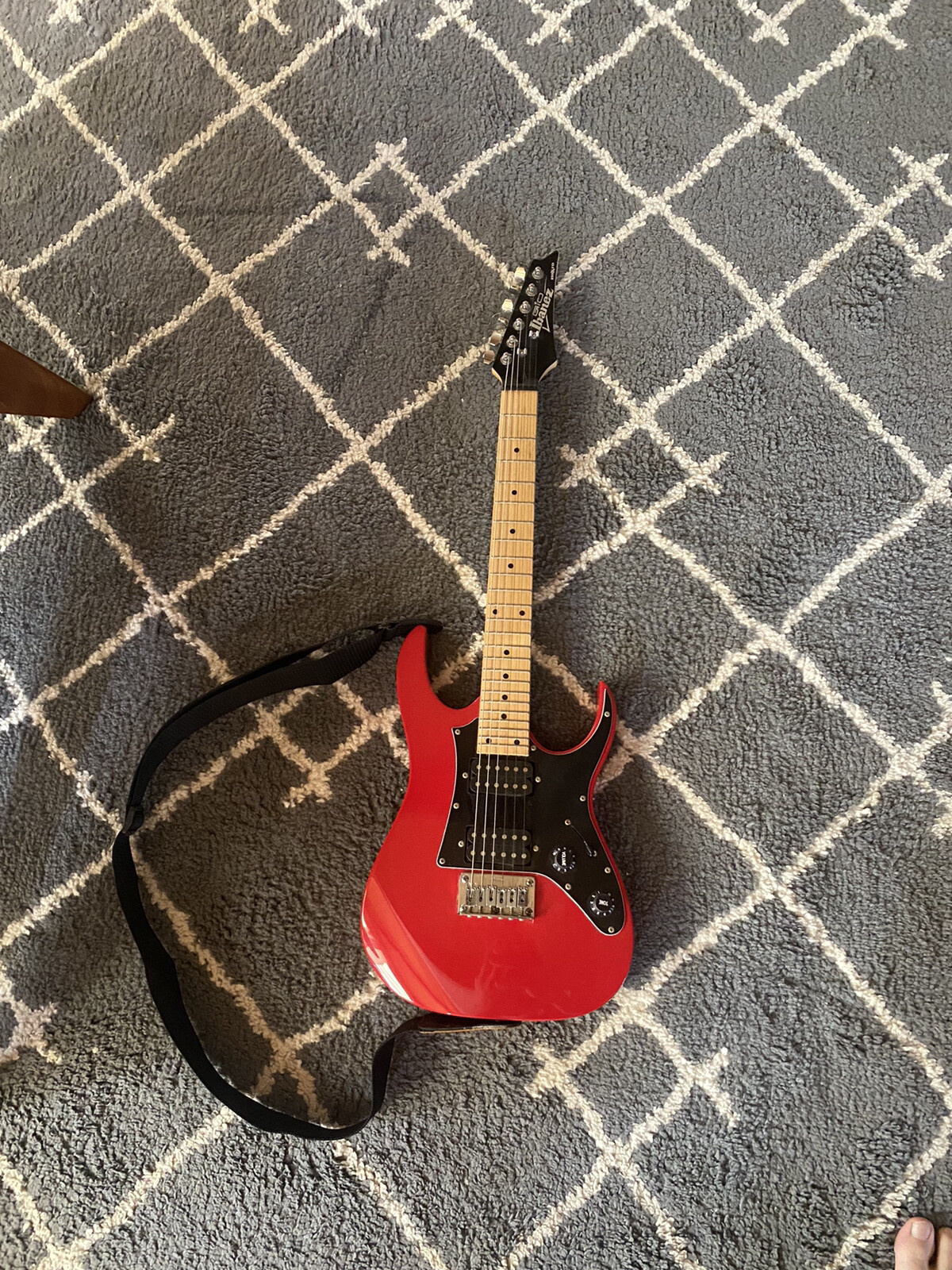 GIO RG miKro 6str Red Electric Guitar