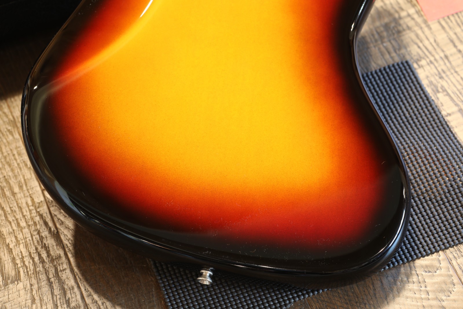 Lefty! 2022 Fender American Vintage II Precision Bass Sunburst + COA OHSC