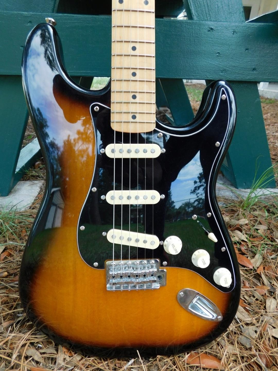 Squier “Custom Shack ” Strat, Alnico 5 Pickups, Custom Wiring,Capacitor Upgrade