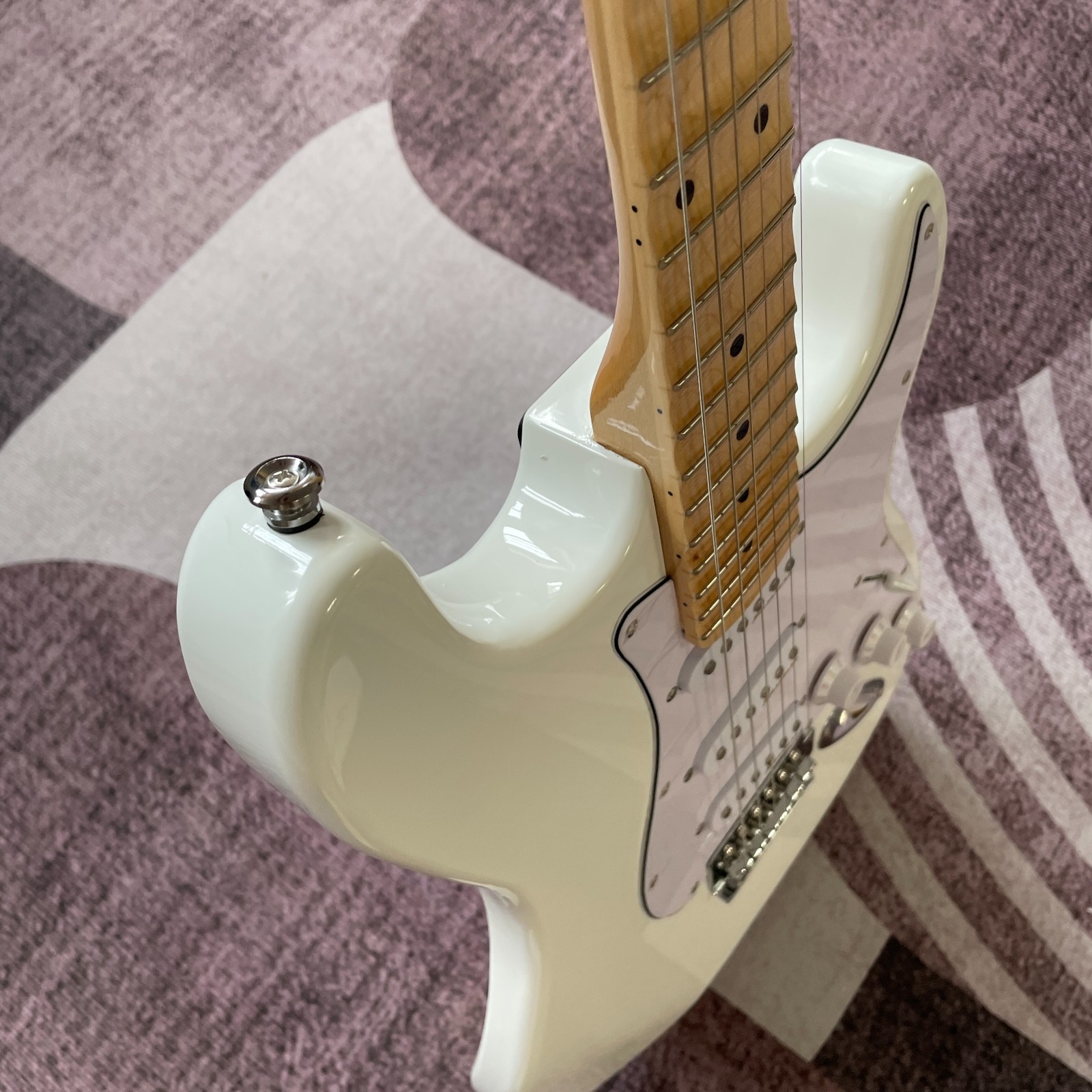 PhotoGenic photogenic electric guitar Stratocaster type ST-180 / WH Whit USA