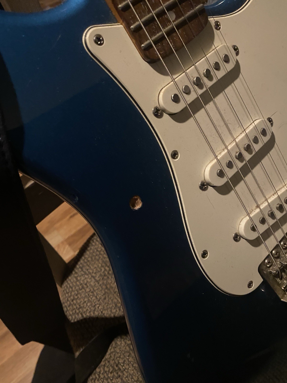 Squier Stratocaster Classic 60’s Vibe Electric Guitar Lake Placid Blue 6 String