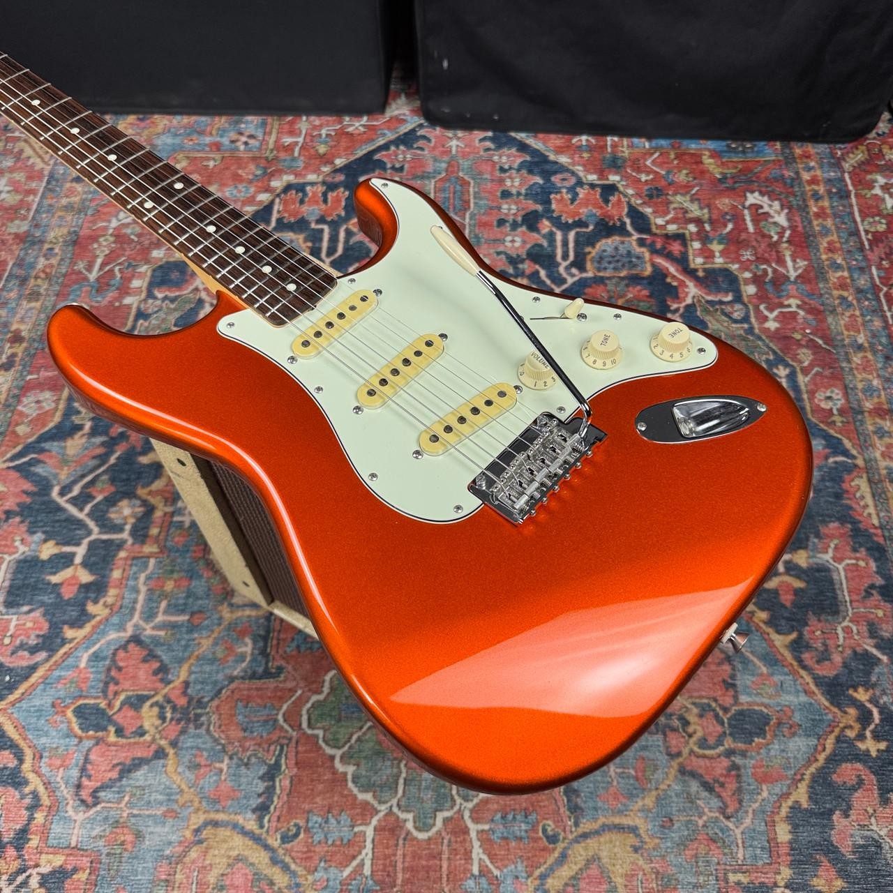 *Video* Fender Hybrid 60’s Stratocaster w/USA Vintage Pickups Candy Tangerine –