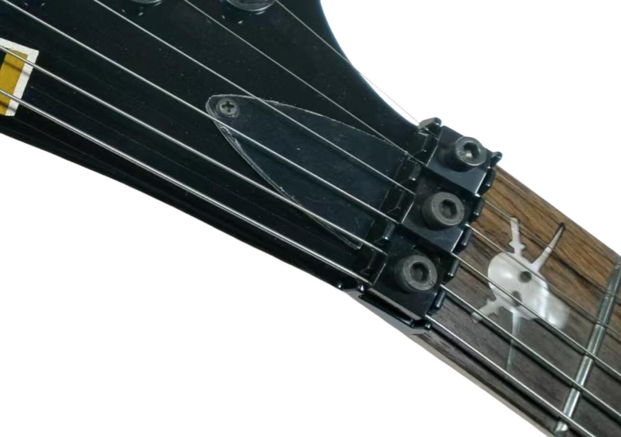 standard series 24 Frets electric guitar with Cobra Skull Sword Elements fastshi