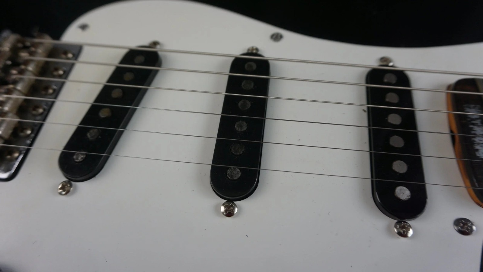 Aria Pro II Strikin’ Sound S-Style Japan Black