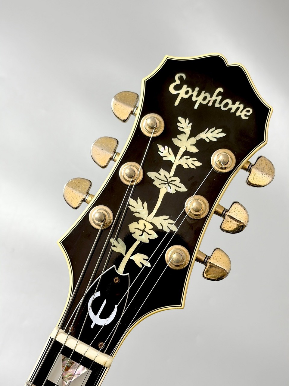 Epis EMPEROR-J (1990) (no260614)