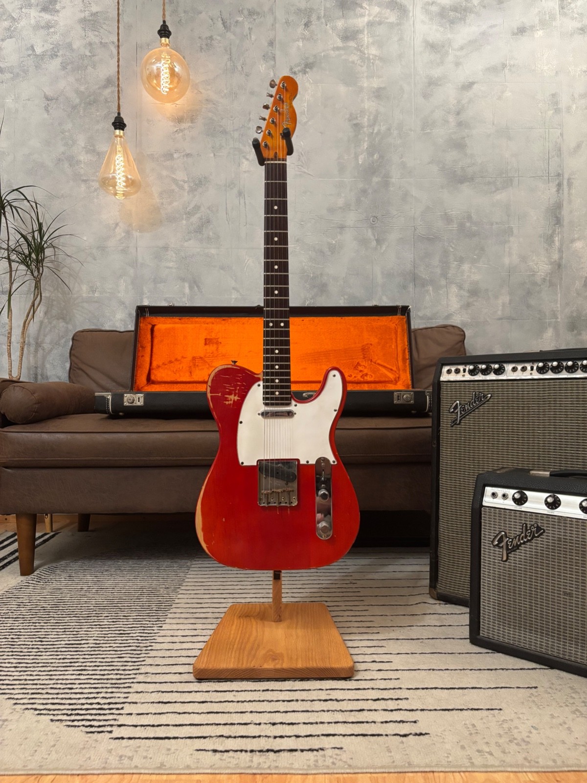 Fender Telecaster 1963 Rare Limited Run Trans Red Model Feather light at 7.4LB