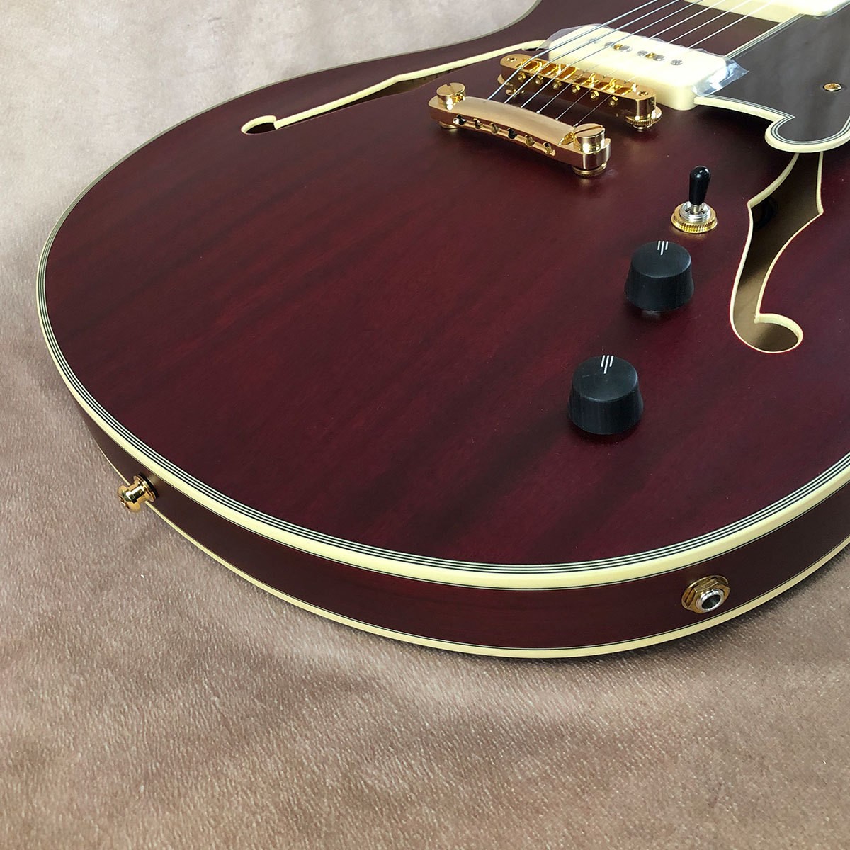 D’Angelico Deluxe Series Dc P-90 Satin Trans Wine Webshop Stock Safe delivery fr