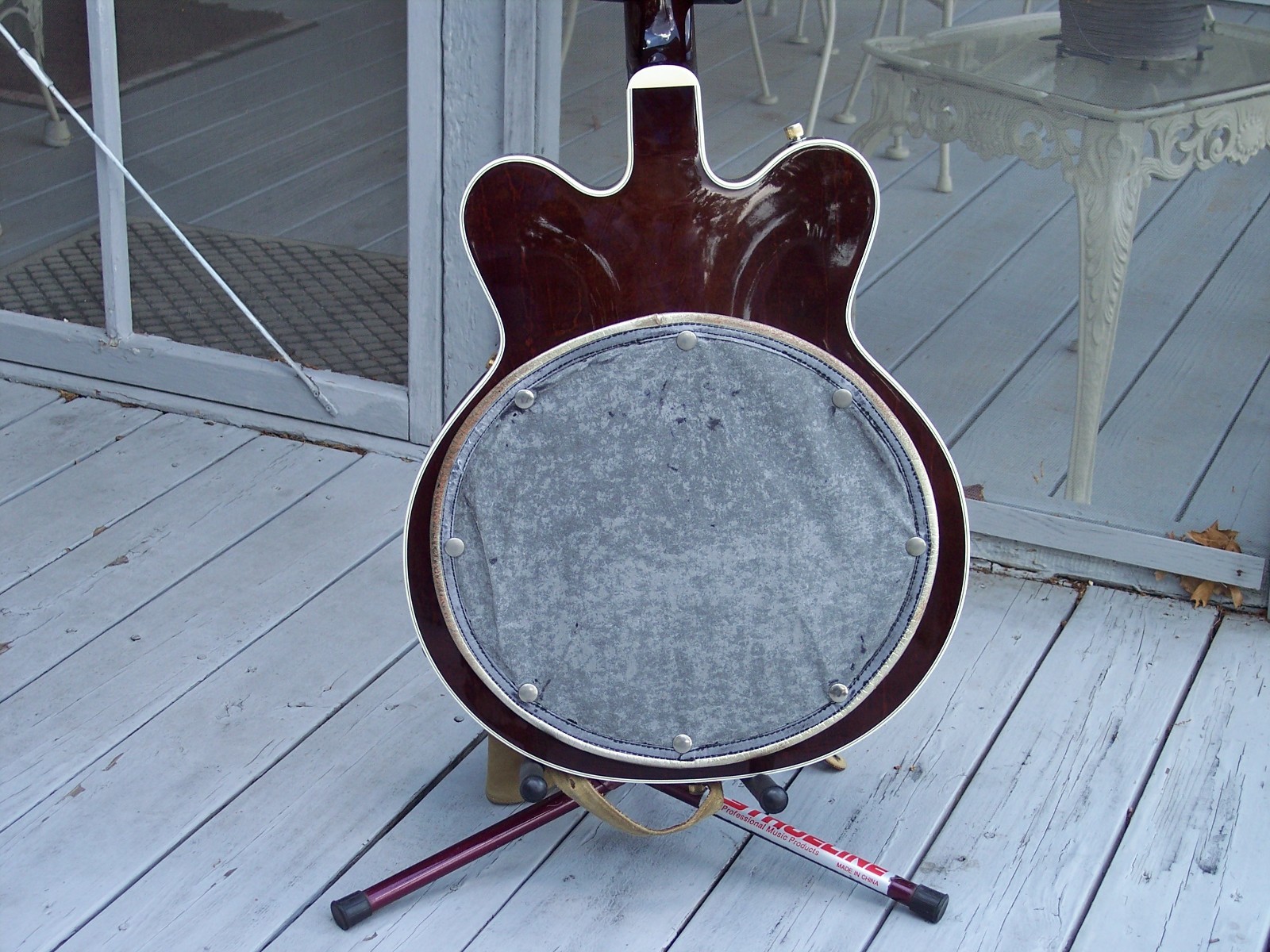 Gretsch G6122-1962 Country Classic 11 Double Cutaway Walnut stain, seldom used