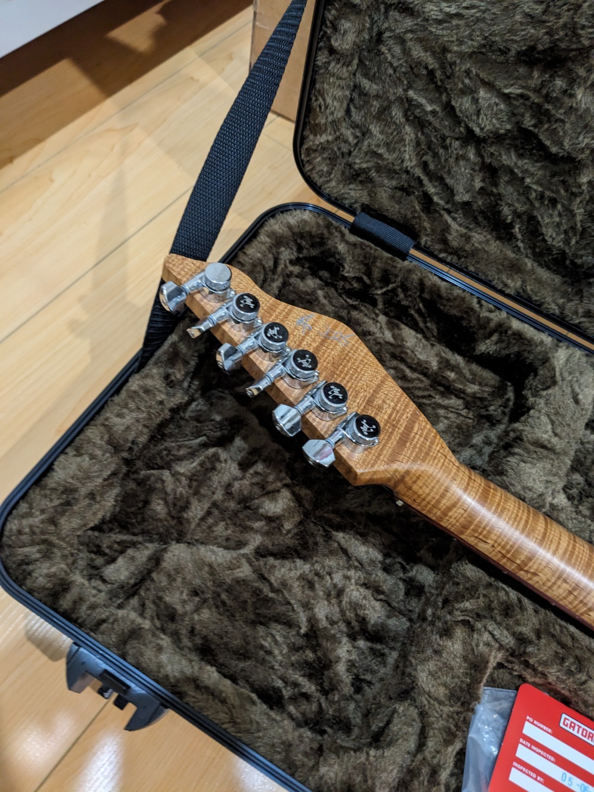 Nicholas Guitars Custom Strat – Seymour Duncan ’78 Humbuckers – Roasted Maple