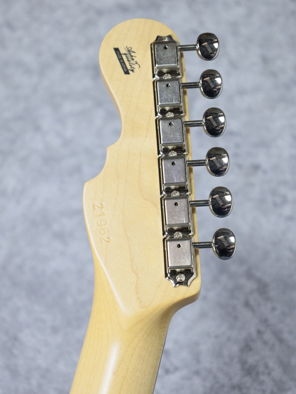 momose MC1/R ~ 3Tone Sunburst ~ #21962 [3.66kg] #GG27e