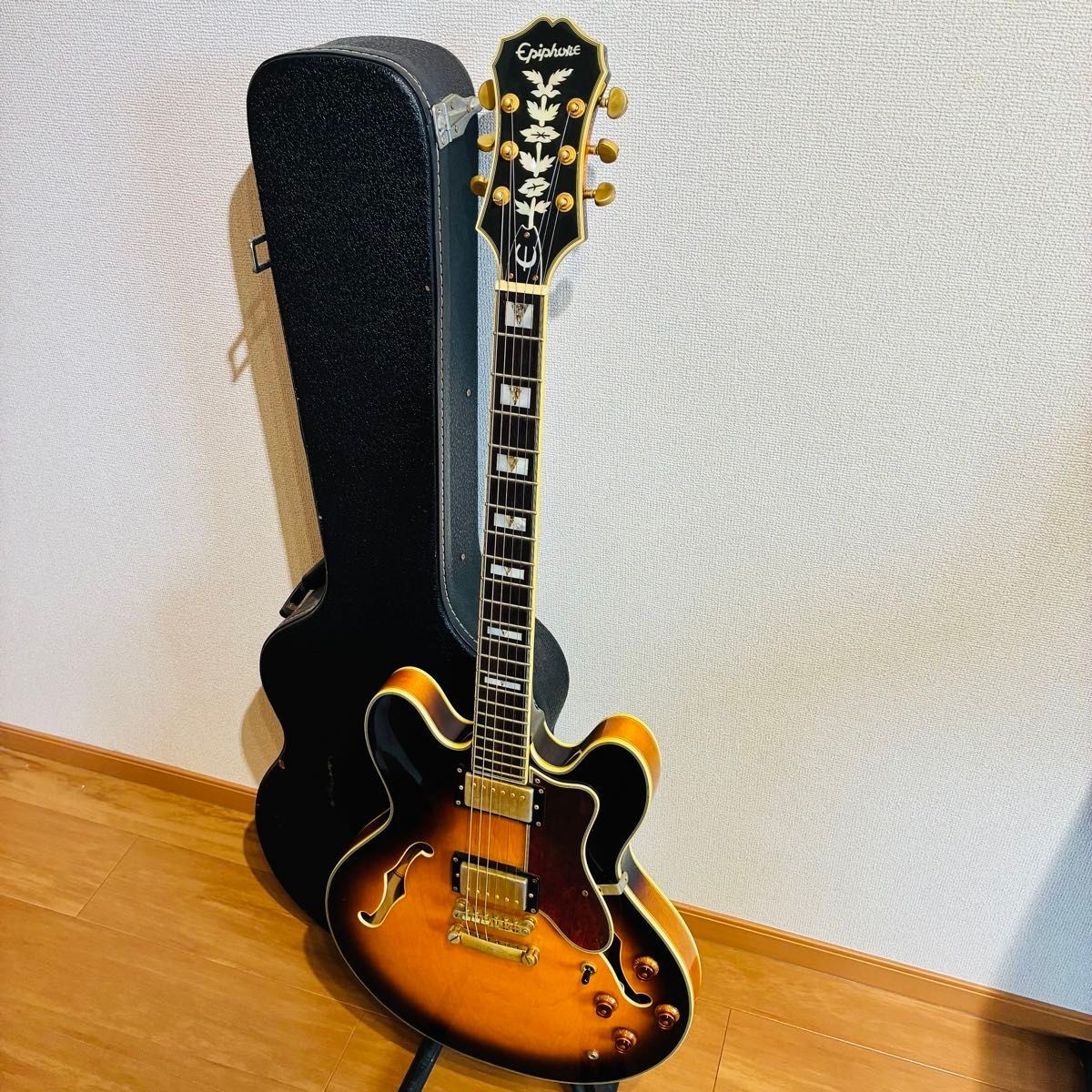 Epiphone SHERATON II Pro VS Semi-Hollow Electric Guitar