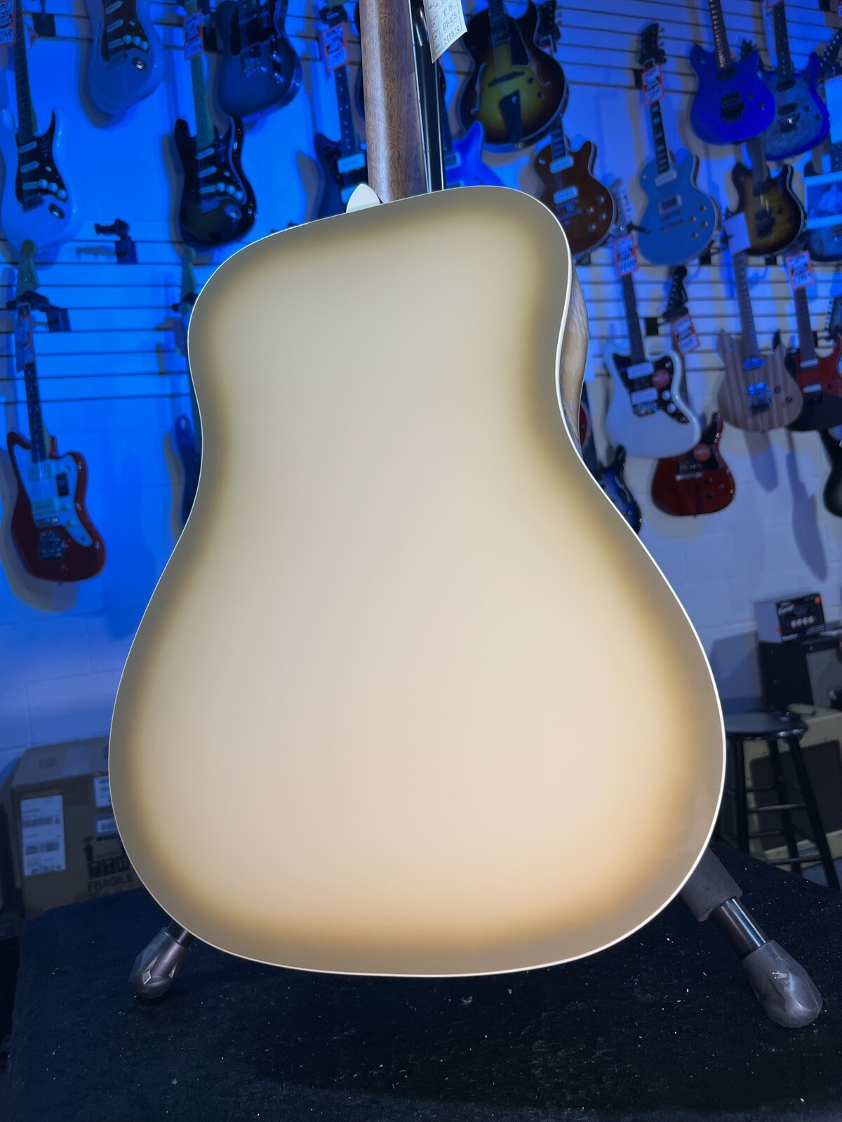 Fender Limited-edition California Vintage King Antigua! 278