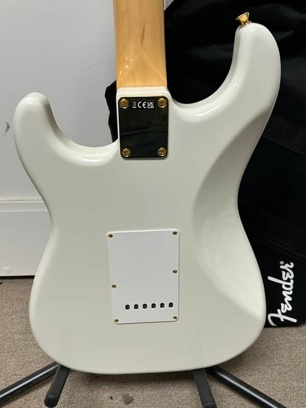 Fender Made in Japan Traditional 60s Stratocaster 2025 – White Pearl