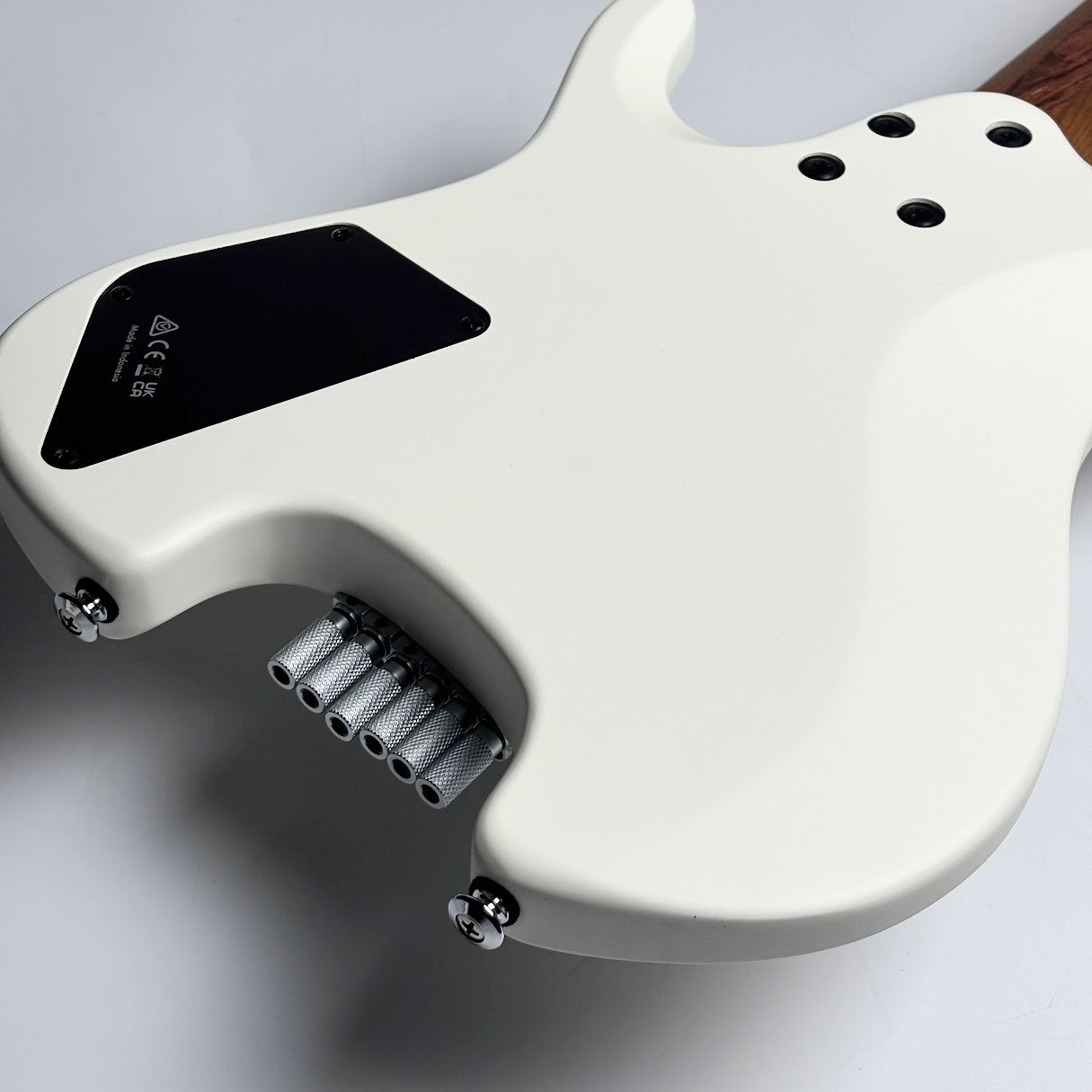 Ibanez ICHI10 Ichika Nito Sig Guitar Vintage White Matte Used
