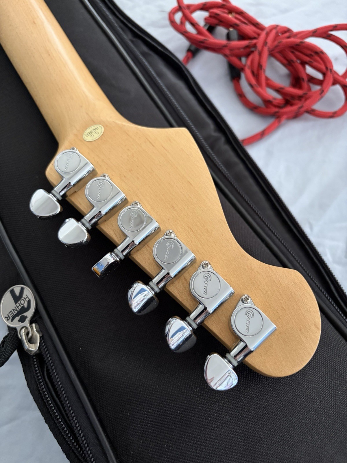 Ashland by Crafter Black & MOP Strat Style Electric Guitar UNUSED in Case & More