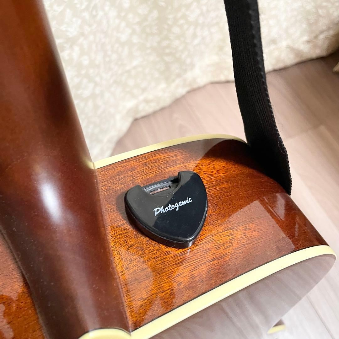 YAMAHA FS820 acoustic guitar