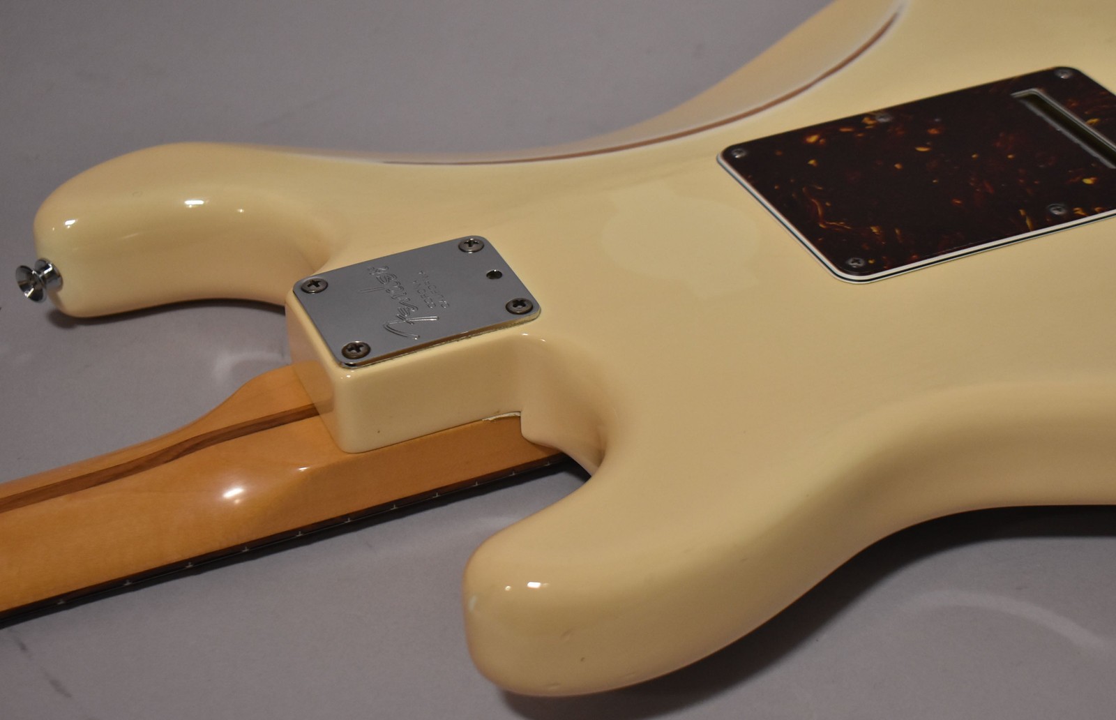 2007 Fender American Standard Stratocaster Vintage White w/HSC