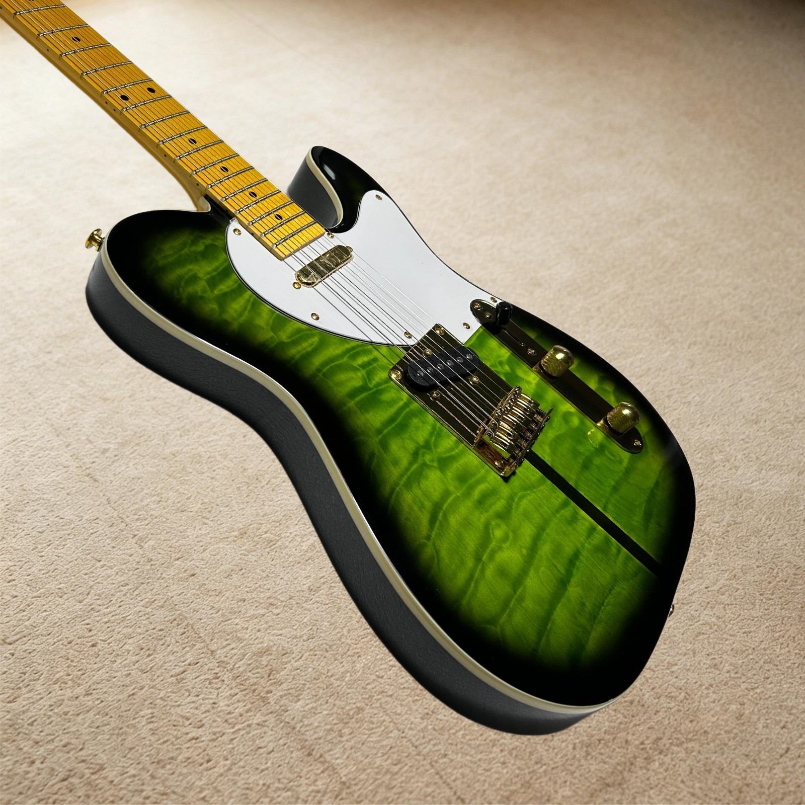Electric Guitar Cloud Maple Top Green Burst Color Golden Hardware Tele Guitar