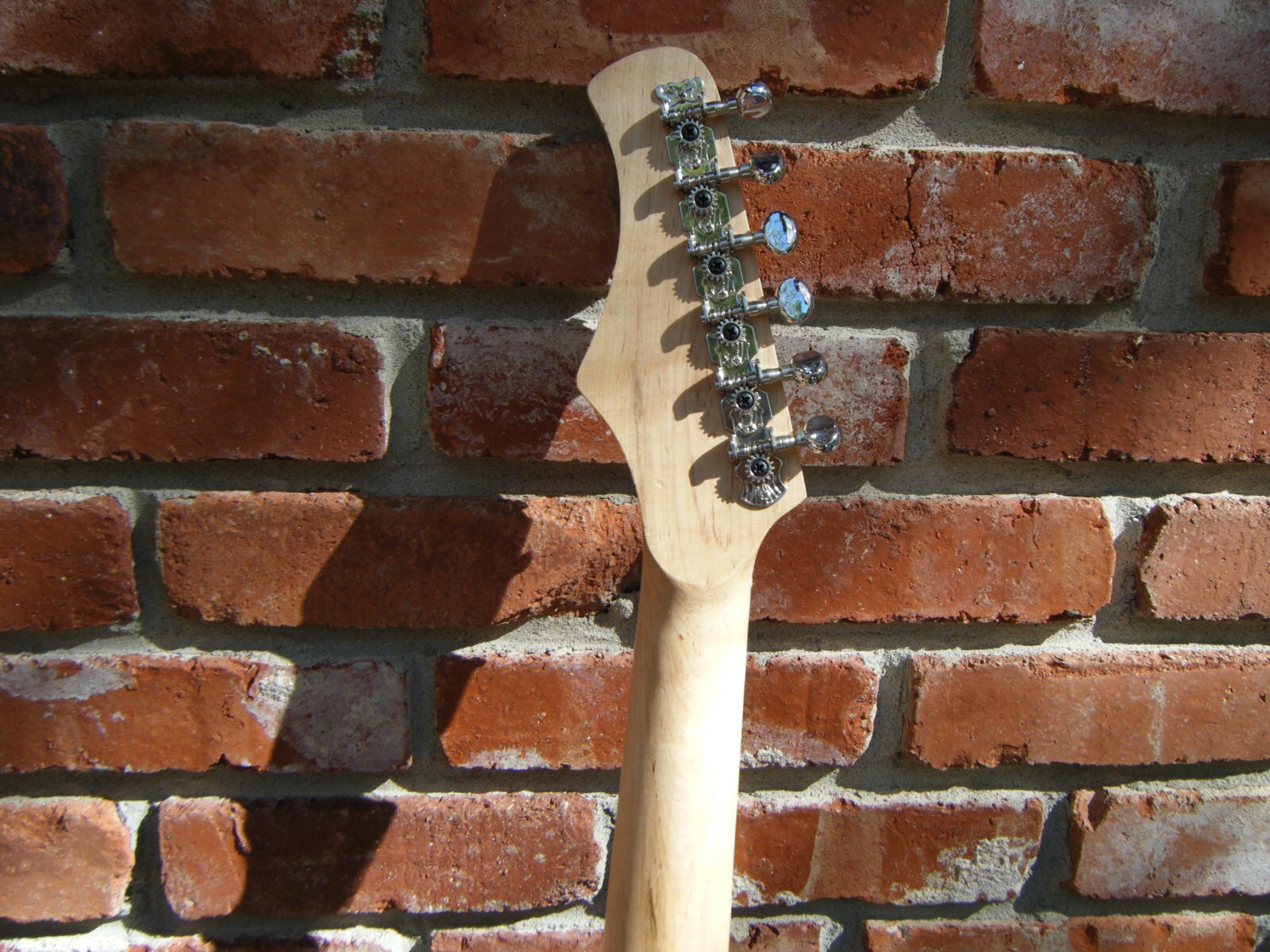 😍 BC ELECTRIC GUITAR CHILD 30” 6-STRING 21-FRET W/ STRAP & AMPLIFIER ST135 3PT8