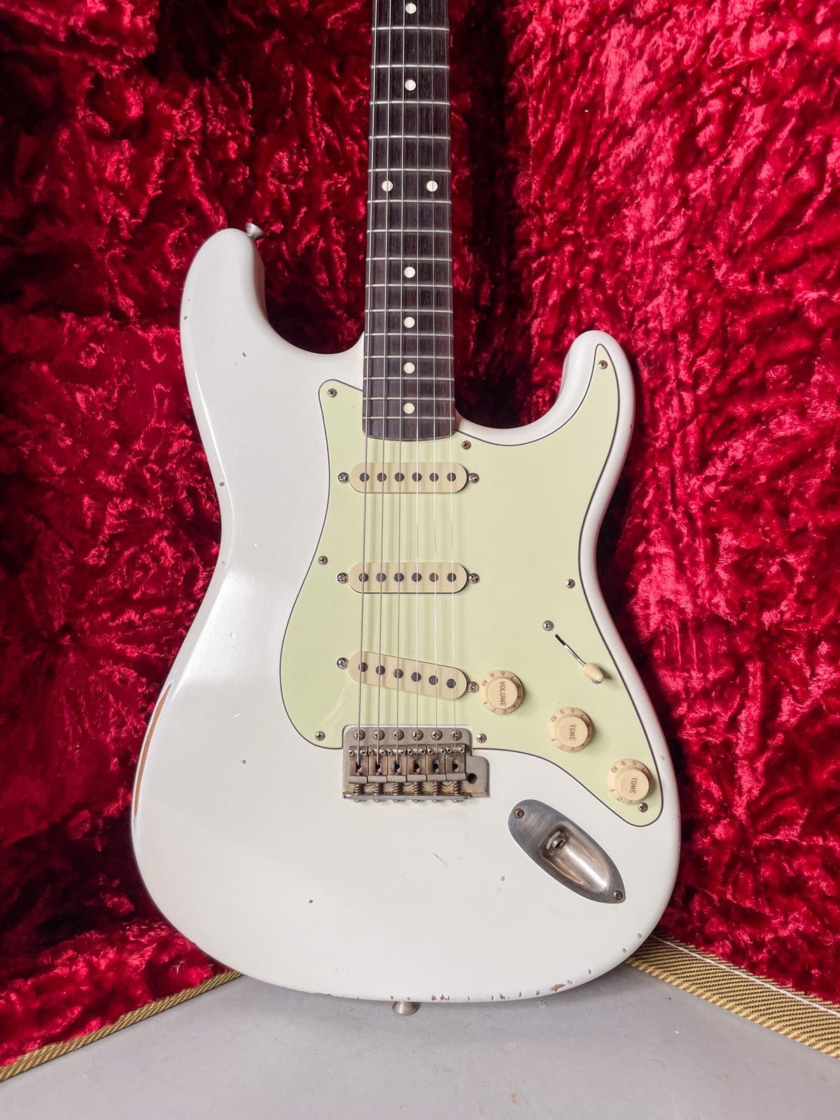 2006 K-Line S-Type #009 Stratocaster Style Olympic White Relic w/HSC