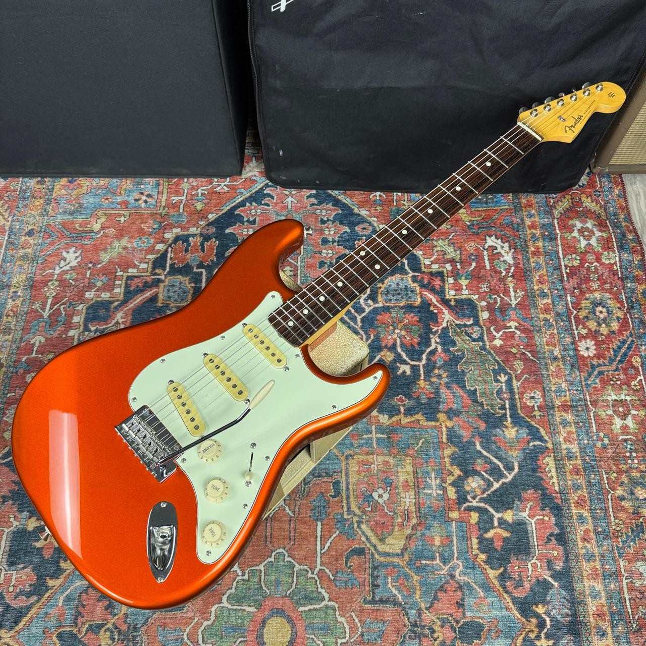 *Video* Fender Hybrid 60’s Stratocaster w/USA Vintage Pickups Candy Tangerine –